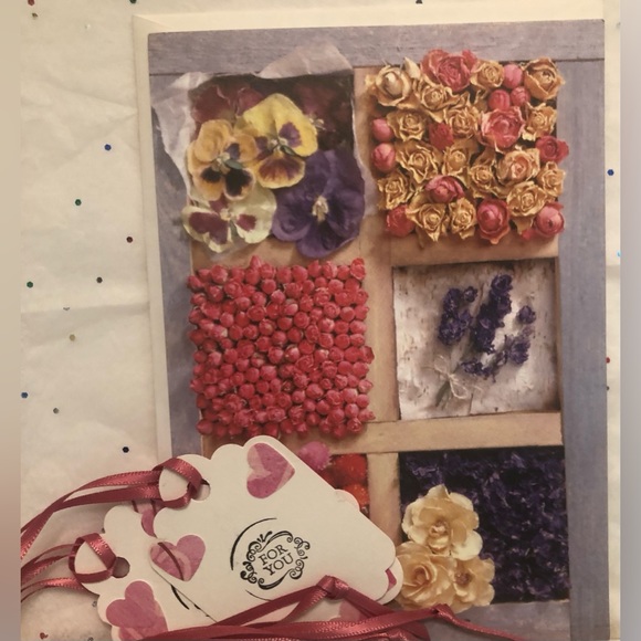 BirthdayCard, three handcrafted Gift Tags with Envelope - Picture 3 of 7